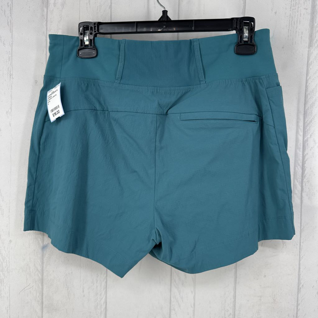 8 pull-on shorts