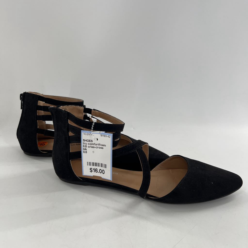 8.5 criss-cross straps ankle zip flats