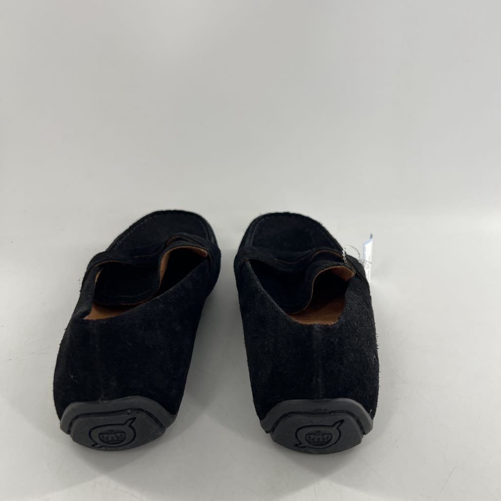8 suede loafer