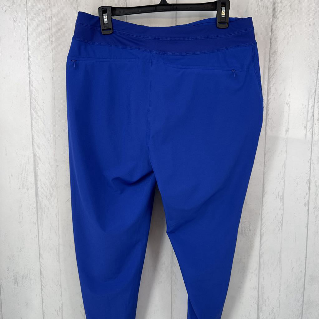 8 pull-on pant
