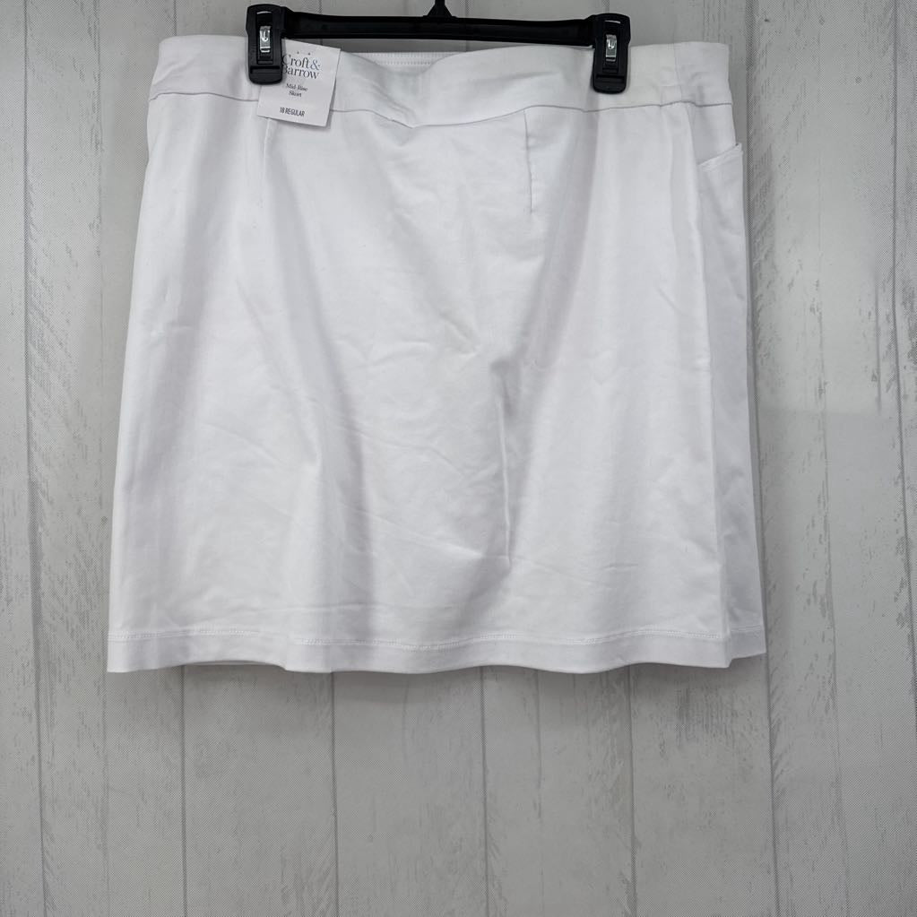 R28 18 stretch skort