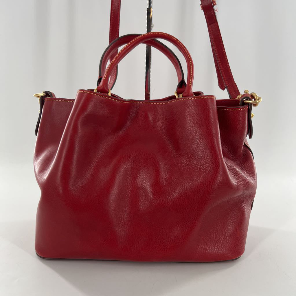 dual handle magnetic closure satchel