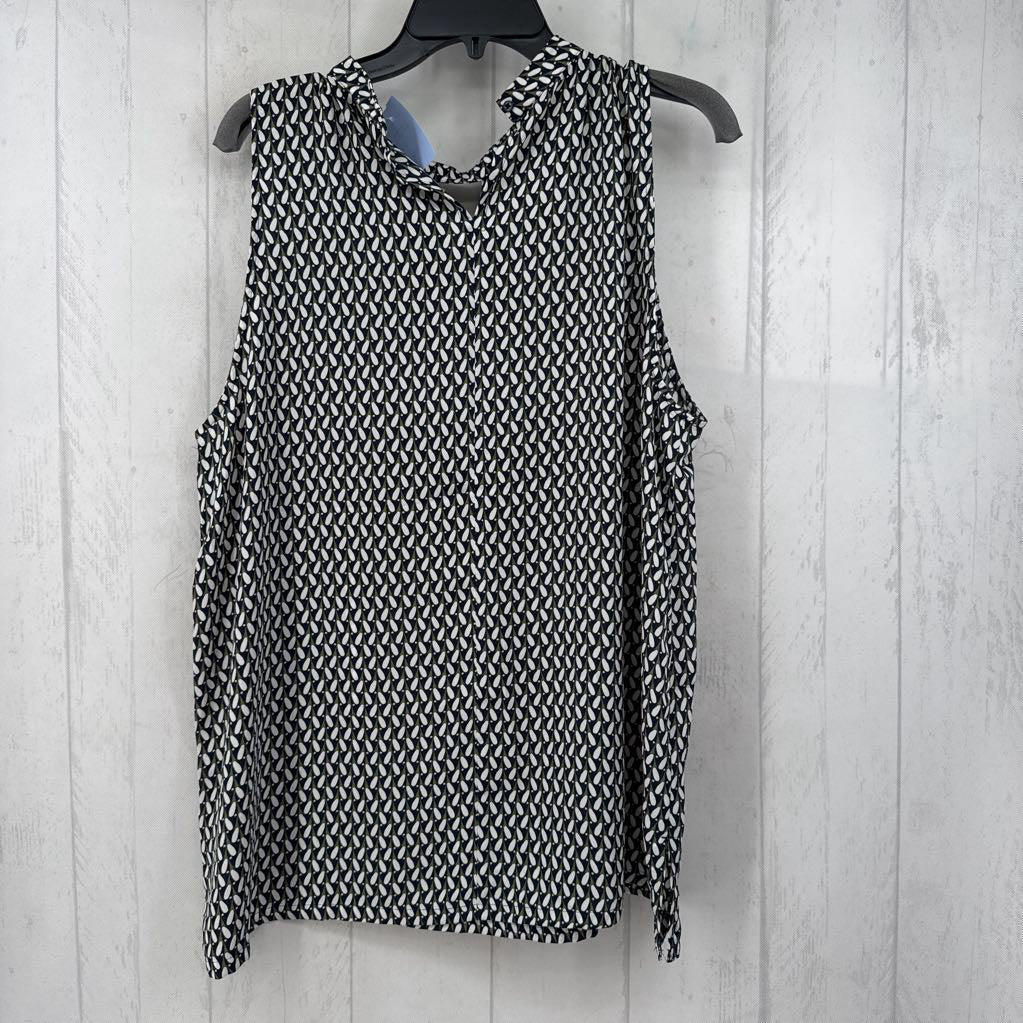 XL printed notch neck tank