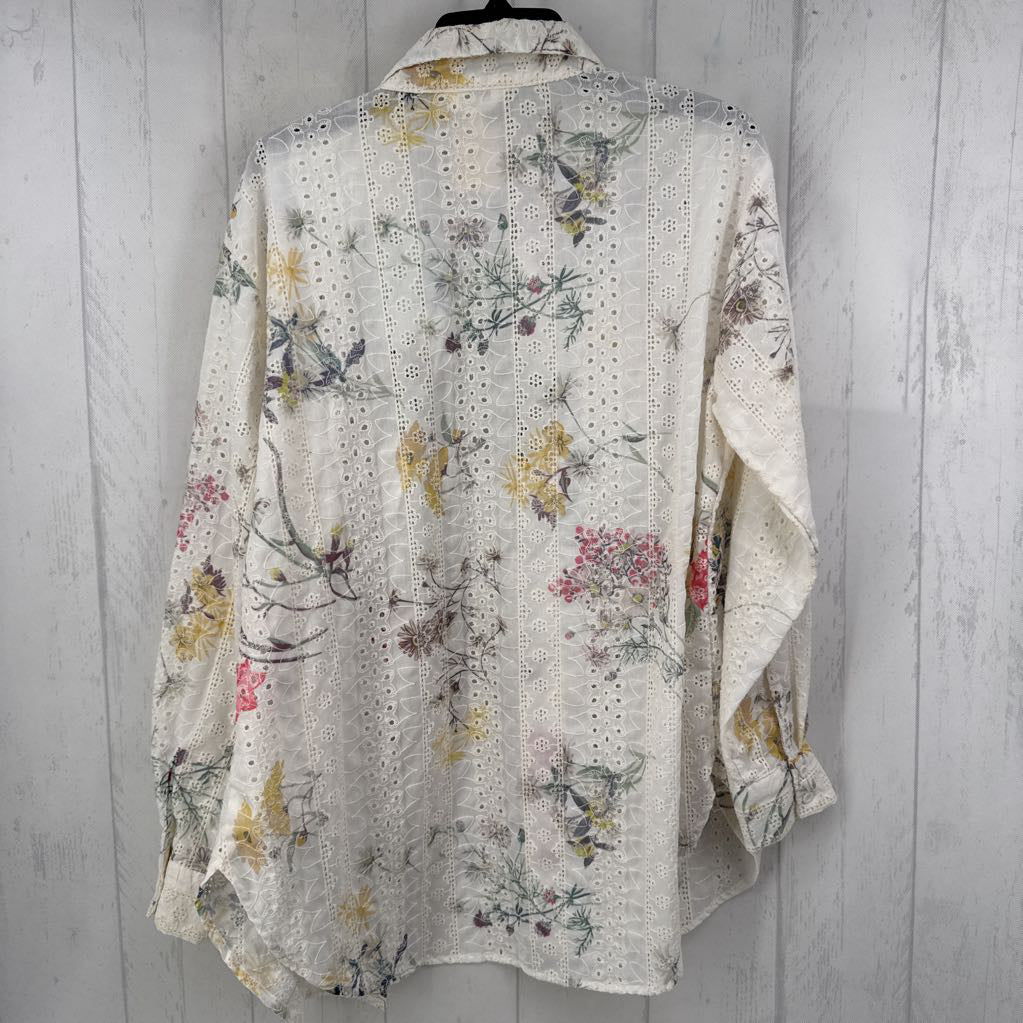 L floral eyelet button down l/s top