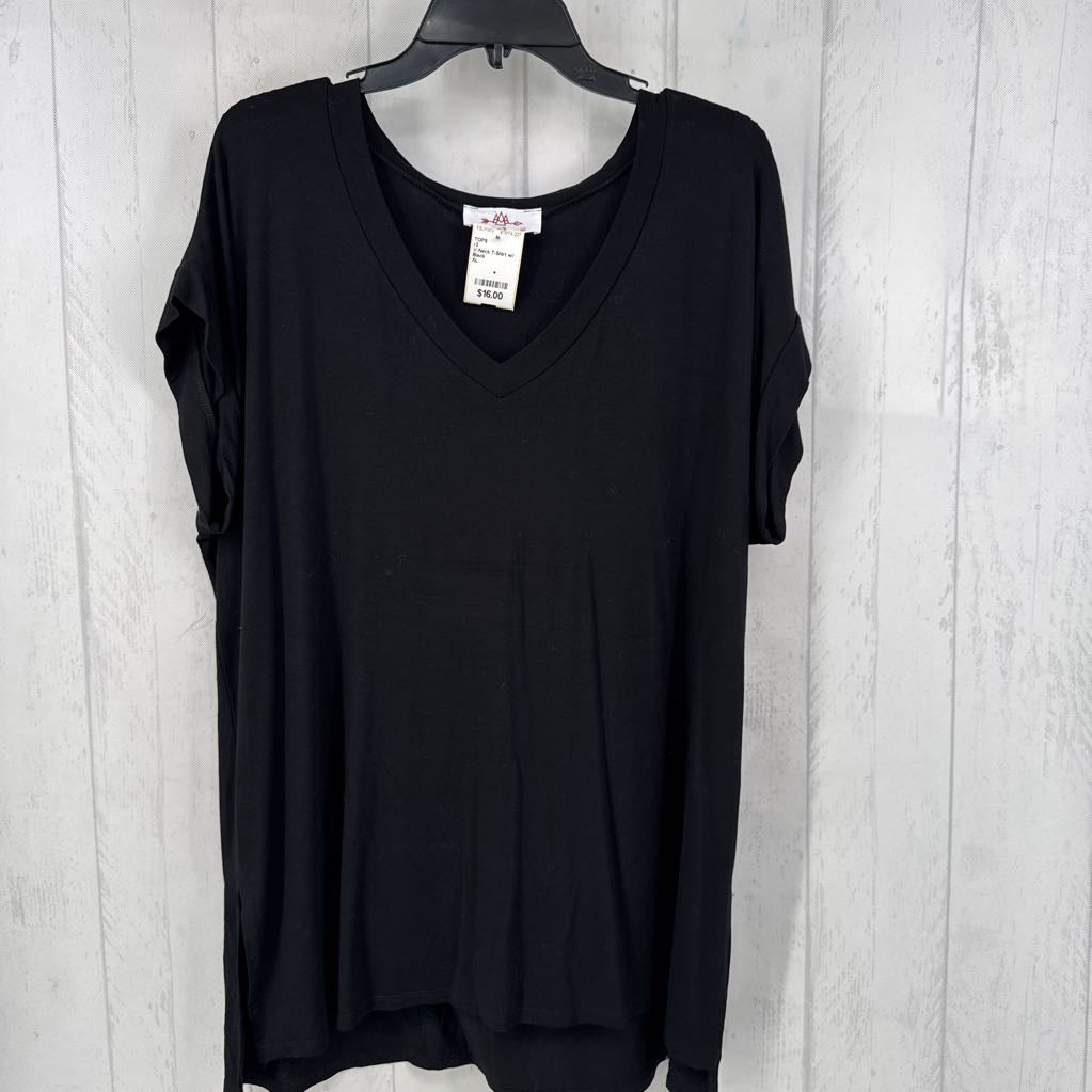 V-Neck T-Shirt w/ Split Hemline