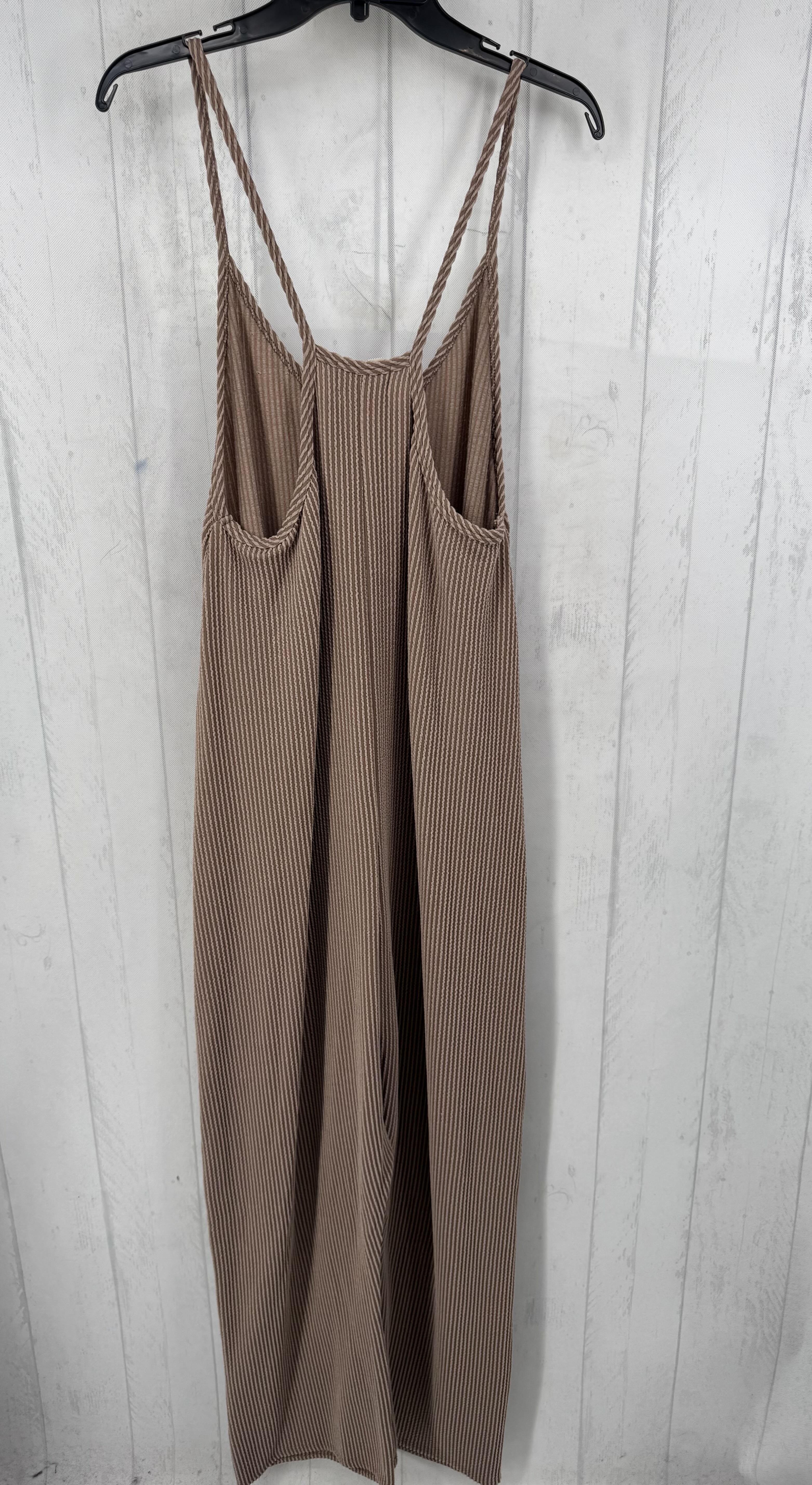 Ribbed Knit Sleeveless Jumpsuit w/ Pockets