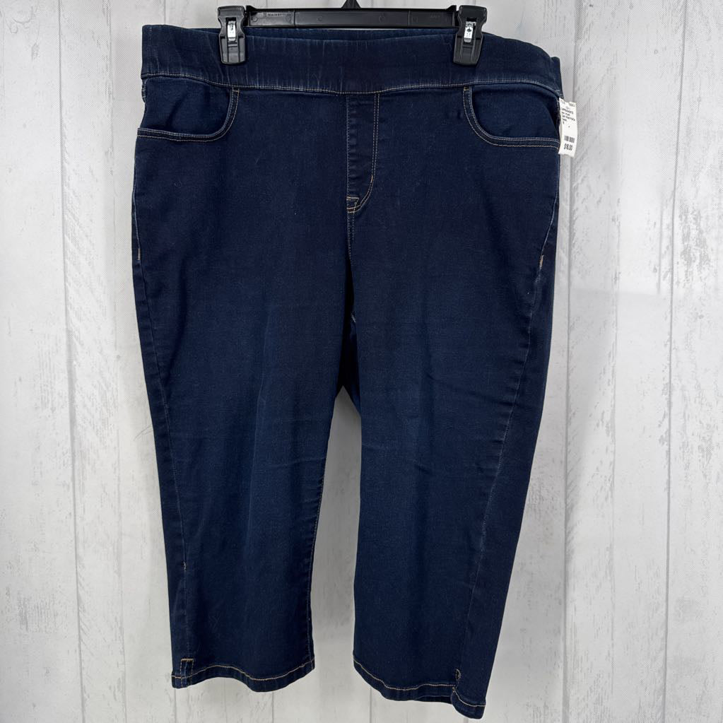 Dark Wash Pull-On Capris