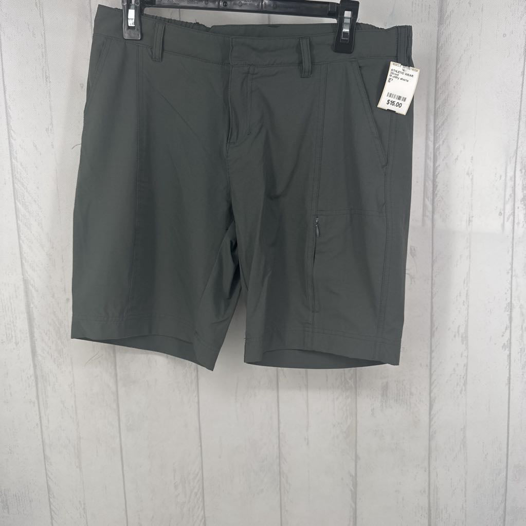 M utility shorts