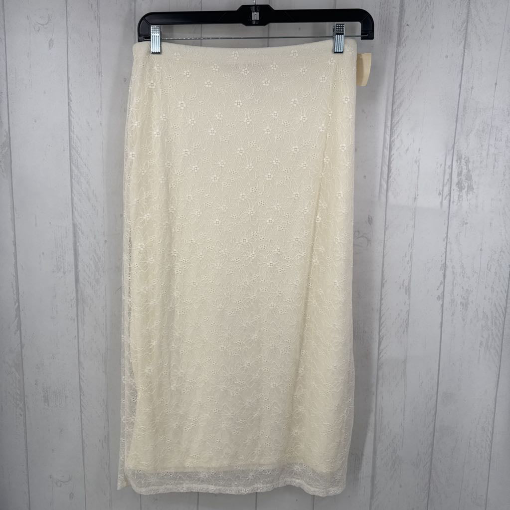 XL pull-on lace skirt