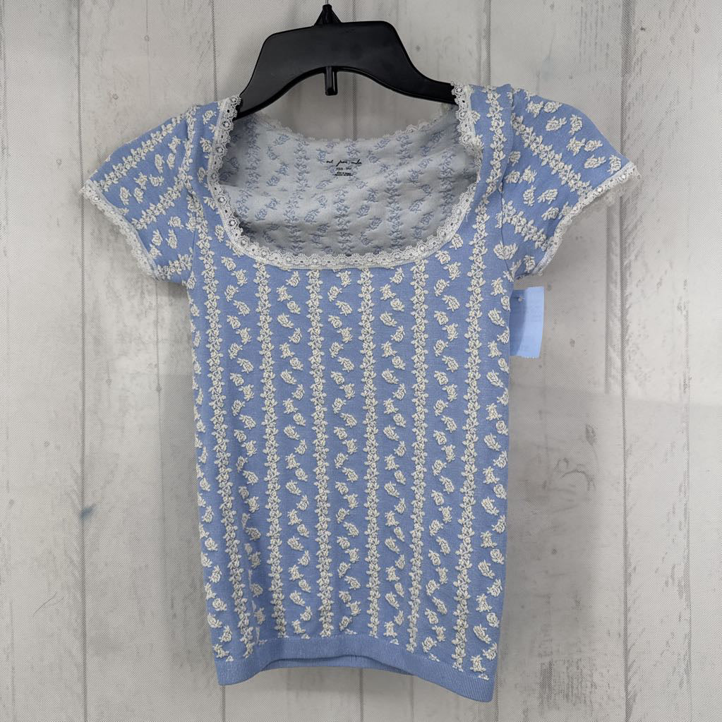 XS/S s/s flower embroidered top