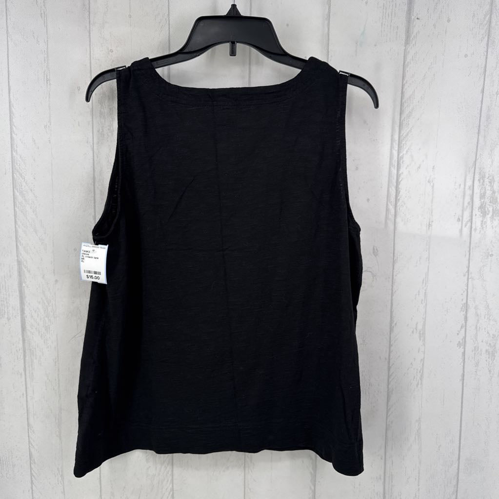 XL v-neck tank