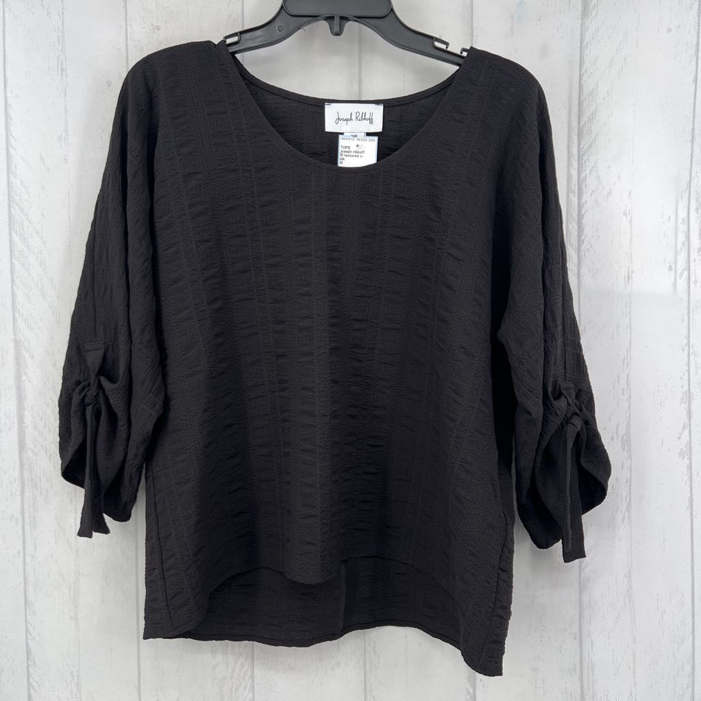 M textured v-neck3/4 slv top