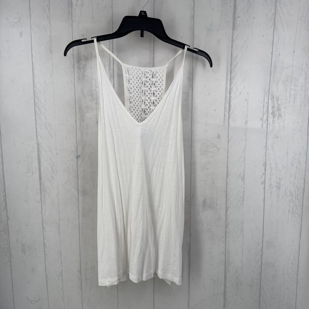 M racerback v-neck tank