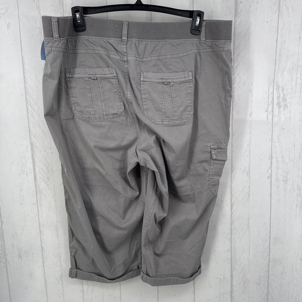 16w cargo capris