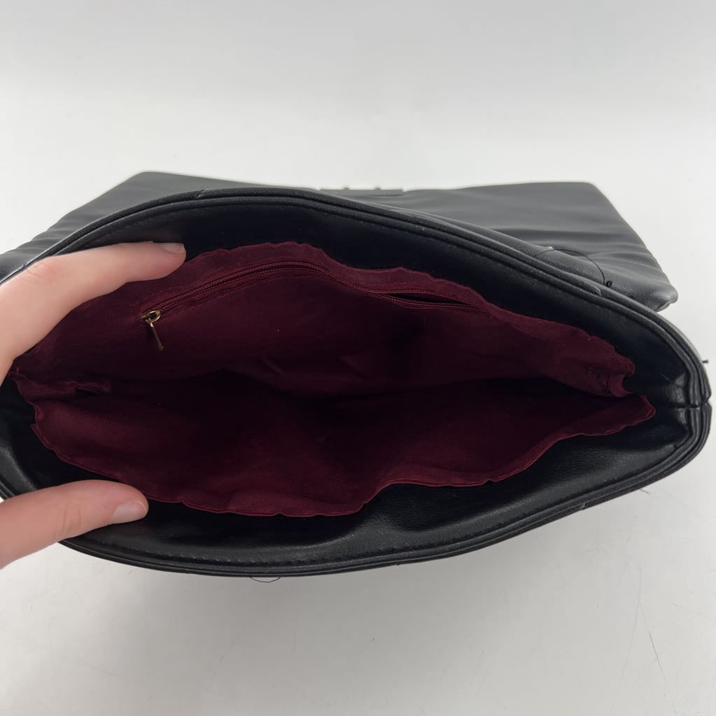 chain strap vegan leather quilted purse