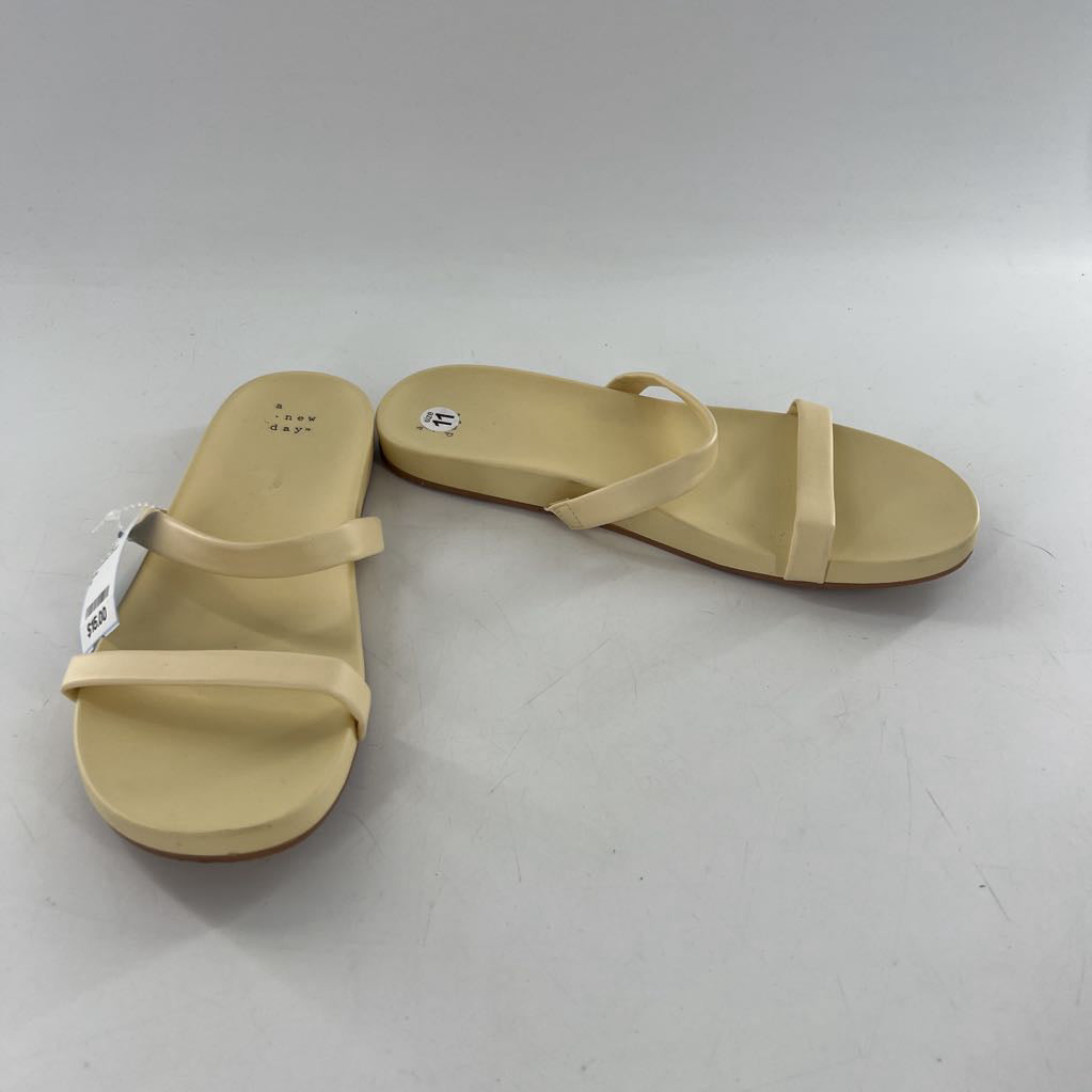 11 double strap sandal