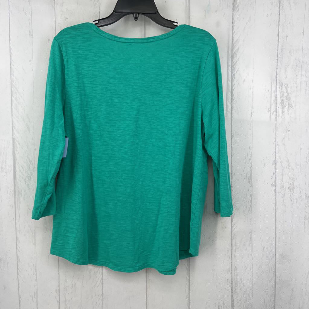 XL v-neck 3/4 slv tee