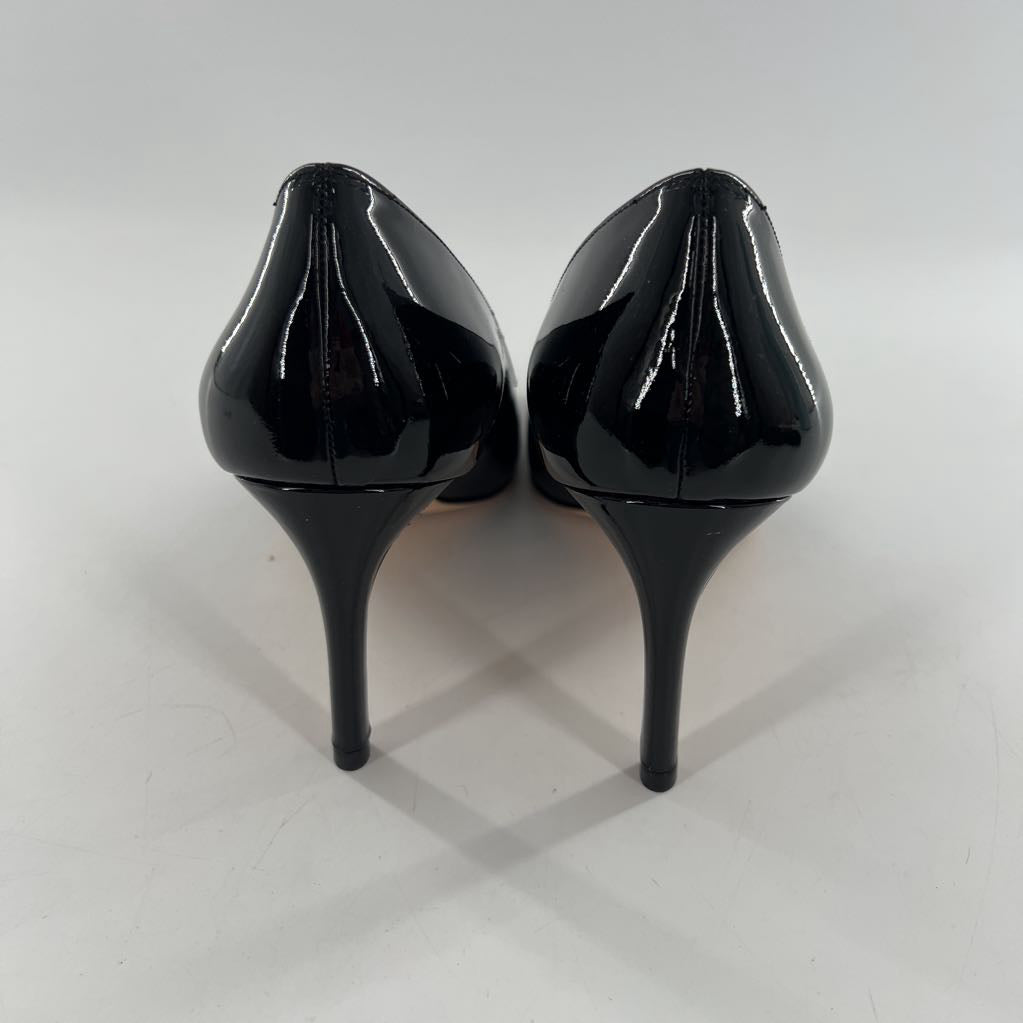 10 patent leather pumps