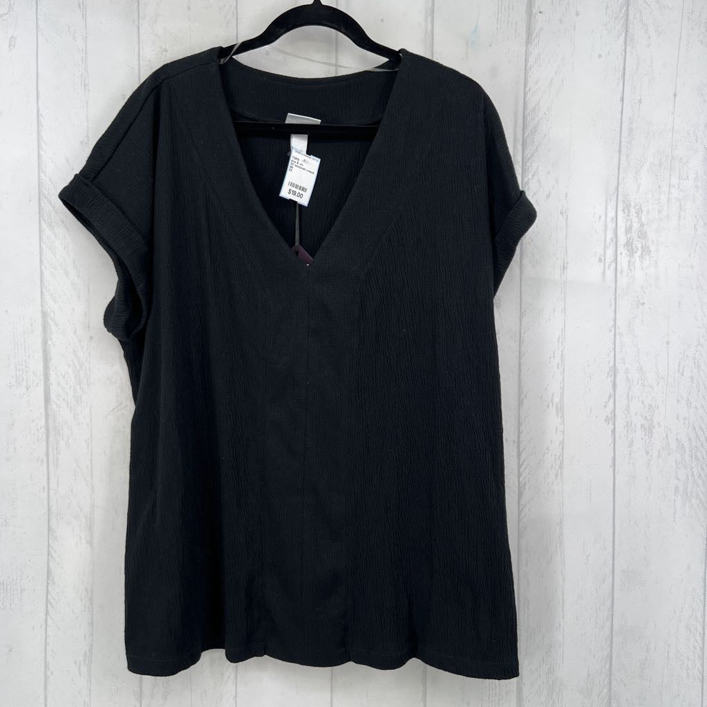2X textured v-neck s/s top