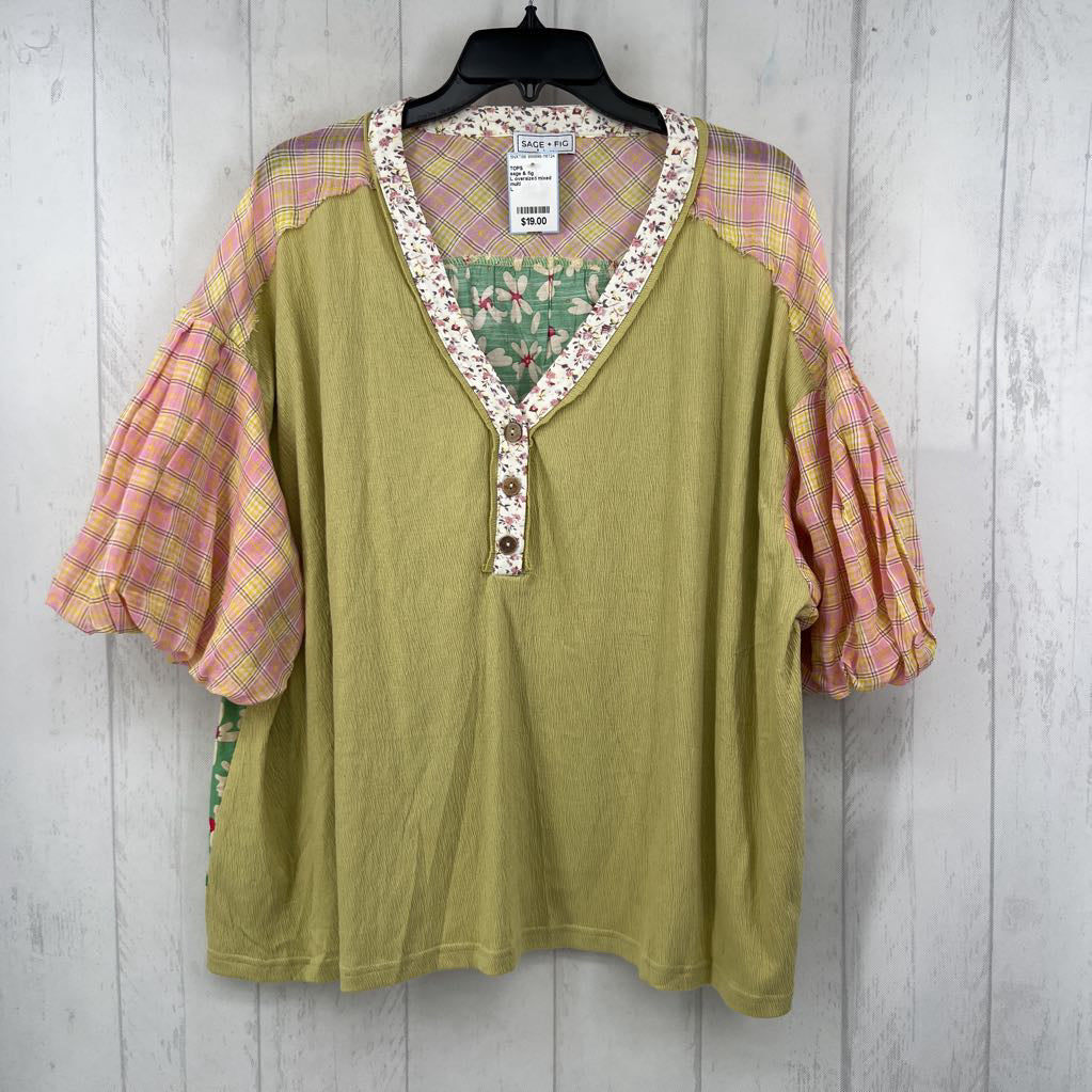 L oversized mixed print v-neck s/s top