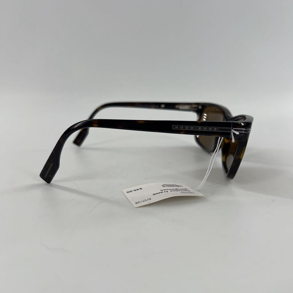 tortoise frame sunglasses