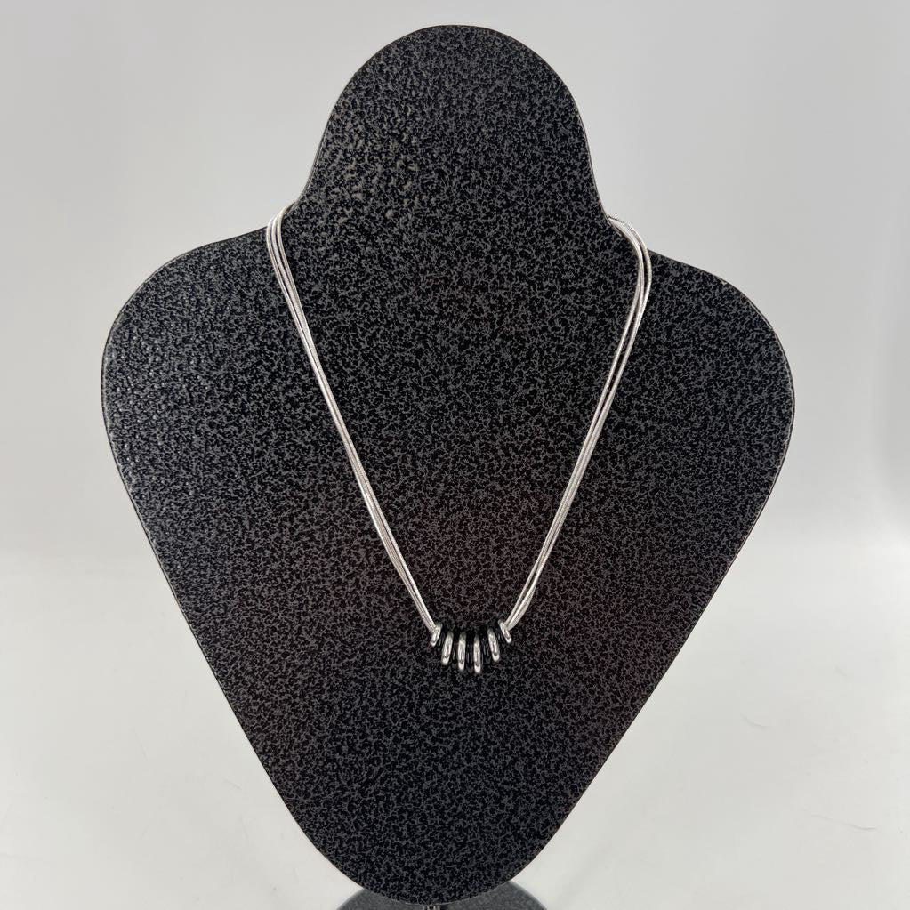 10" silver & black necklace