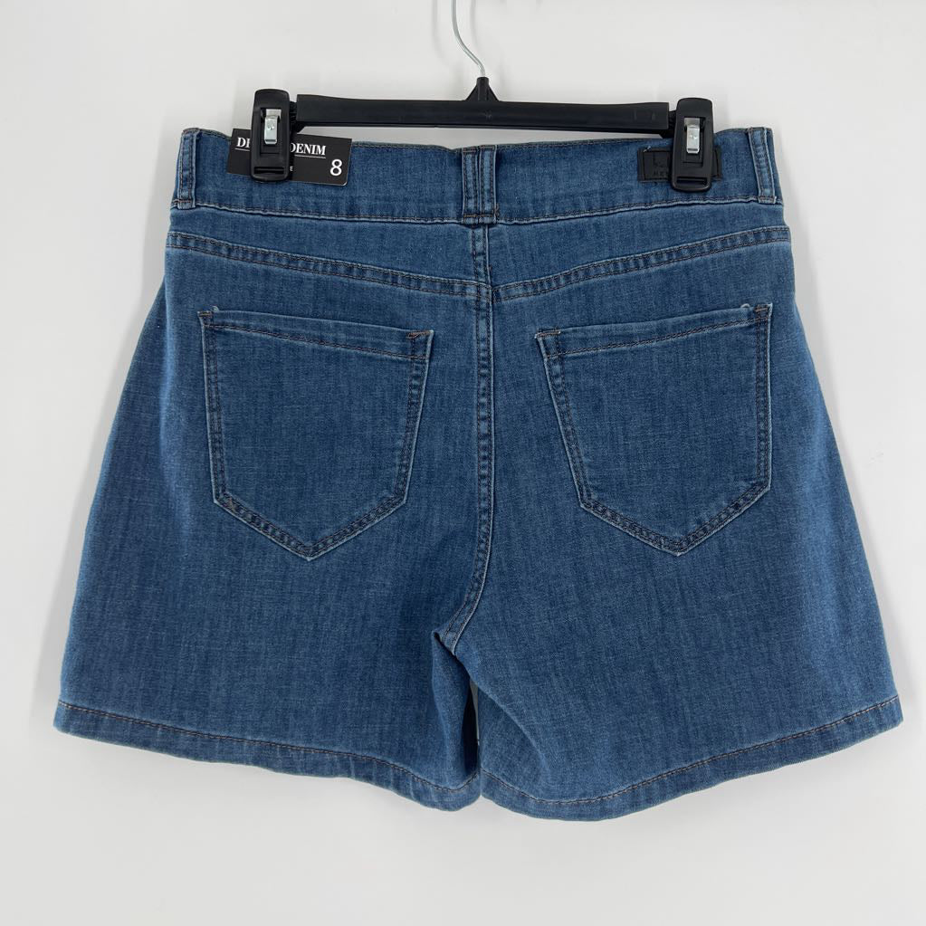 8 high rise shorts