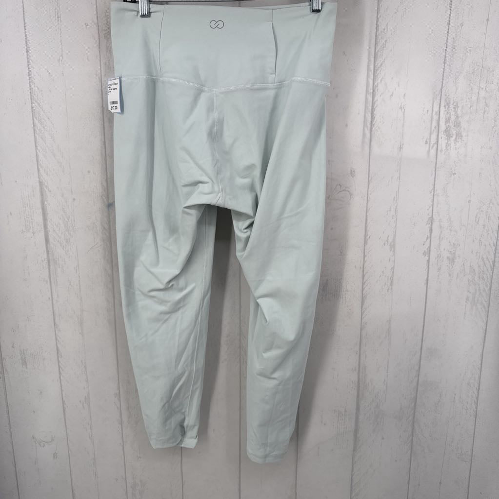 L hi-rise leggings