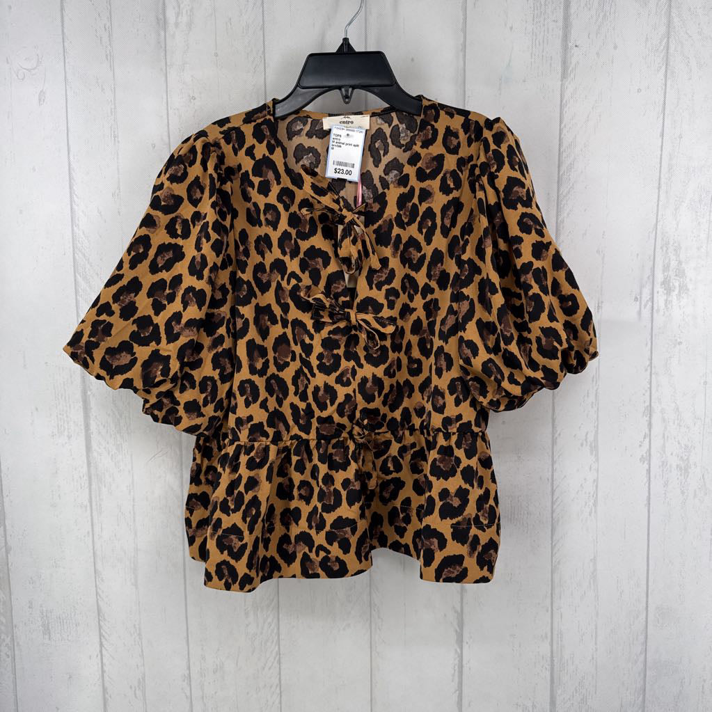 M animal print split neck s/s peplum top