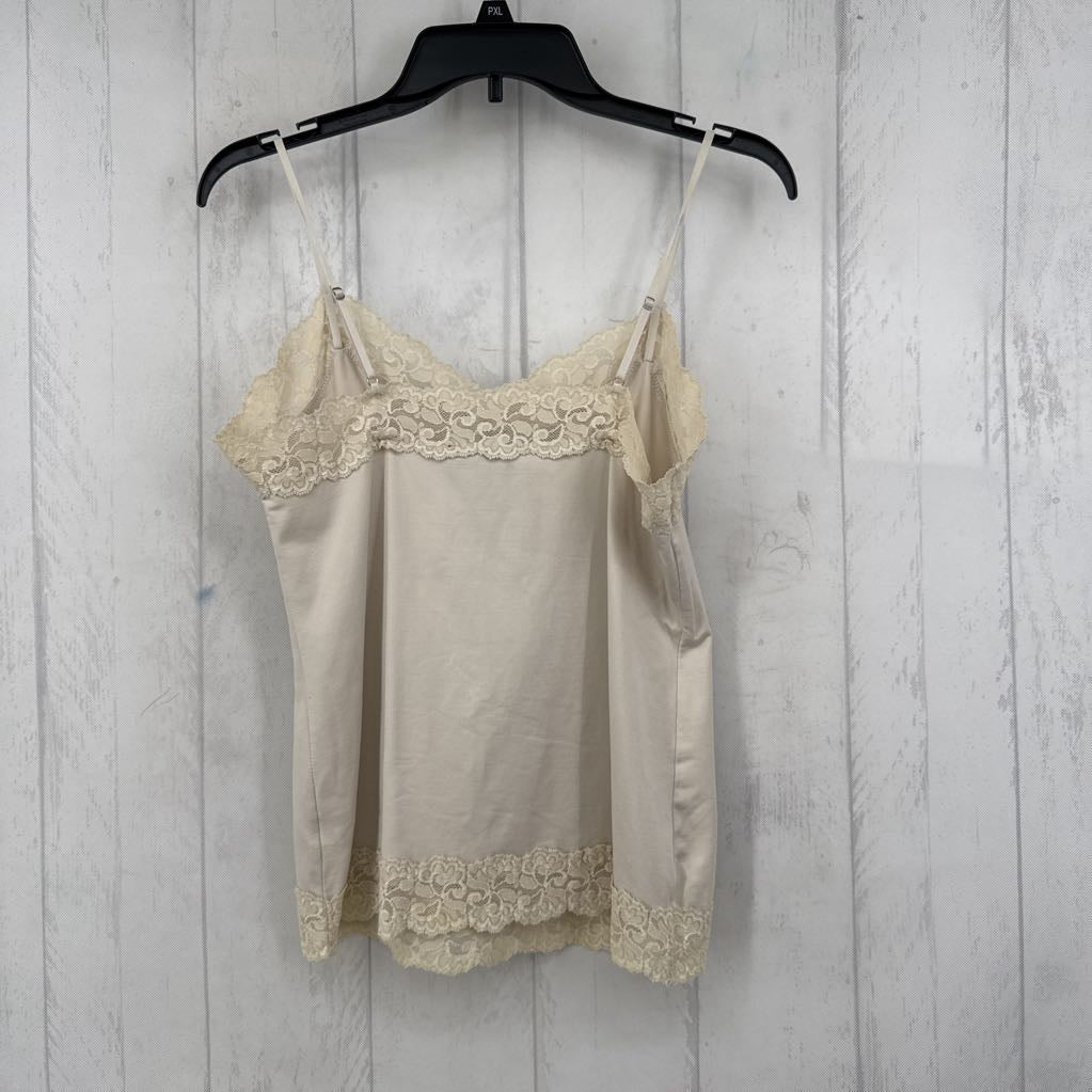 M lace trim cami