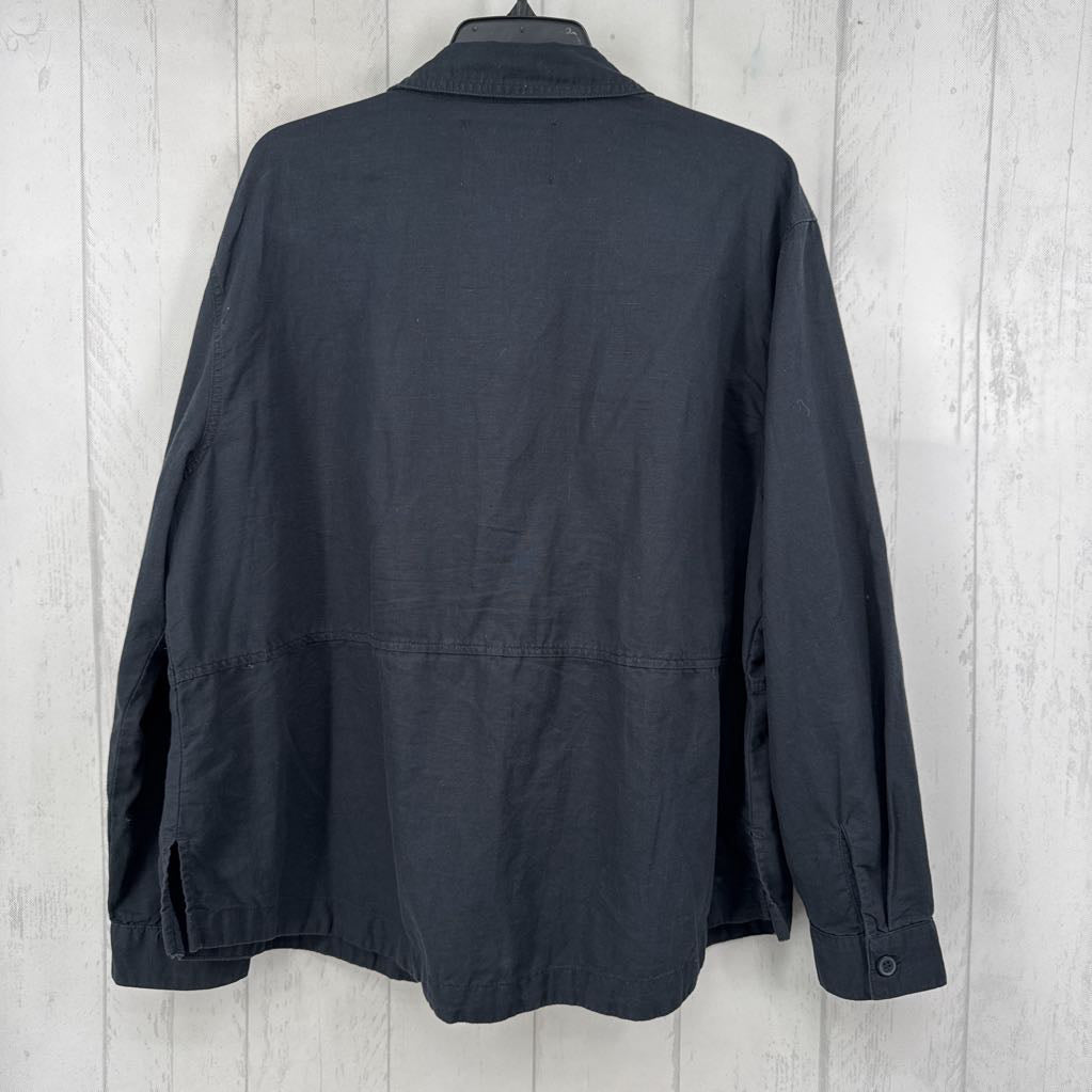 XL button down l/s top