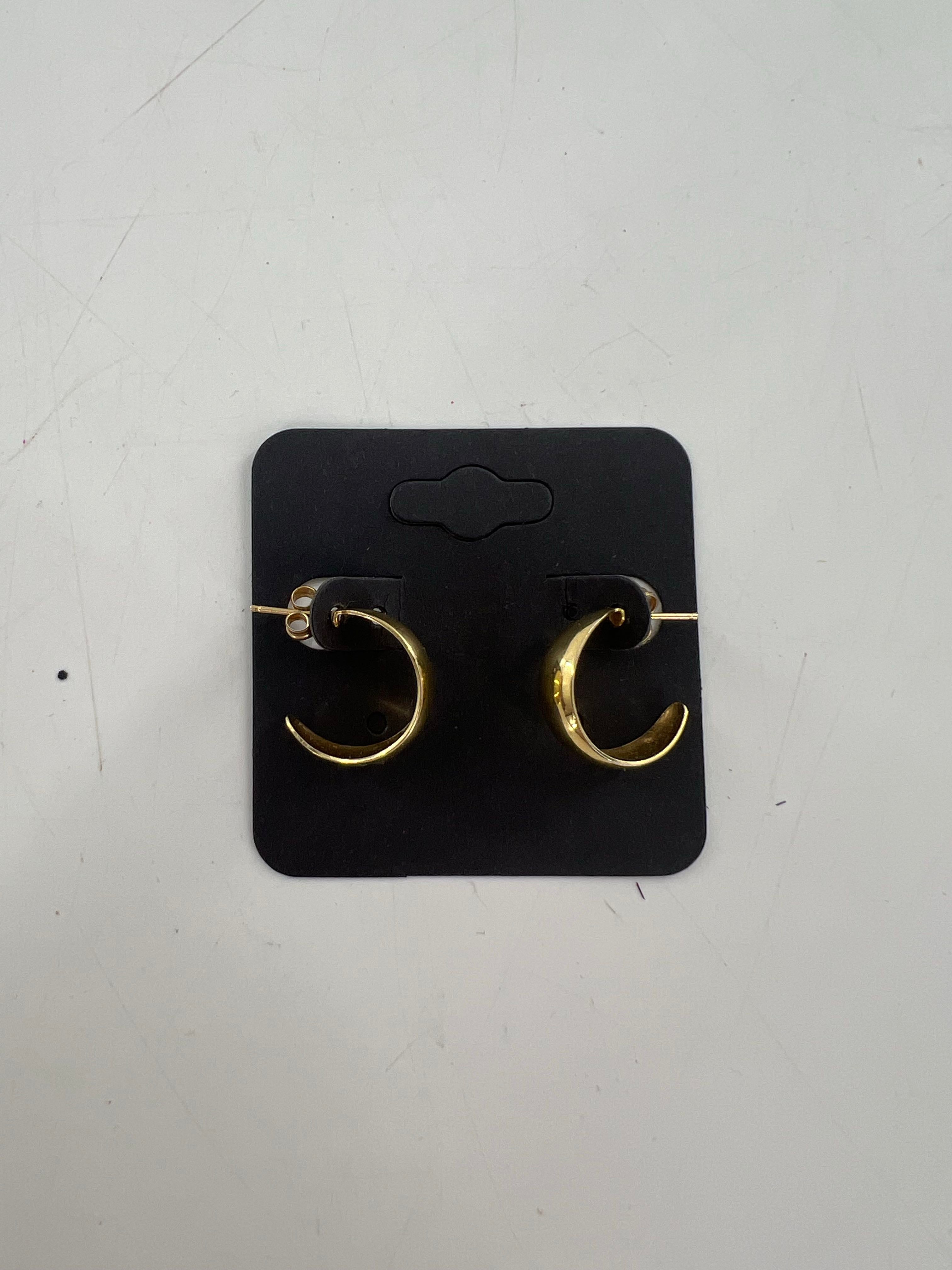 gold hoop earrings