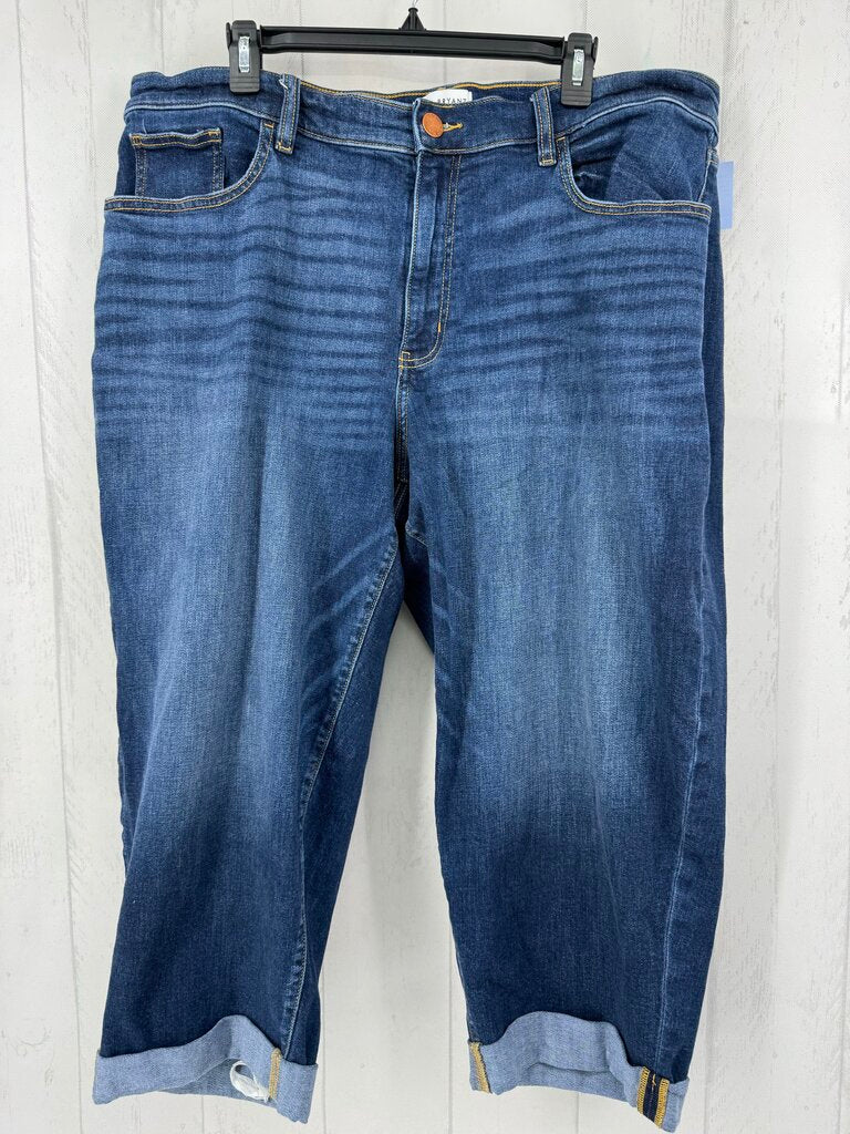 18 mid-rise denim capris