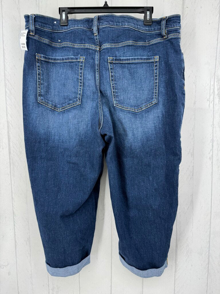 18 mid-rise denim capris