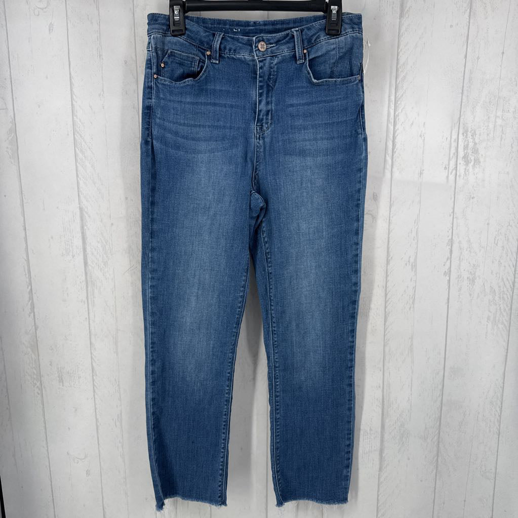 10 straight leg jean