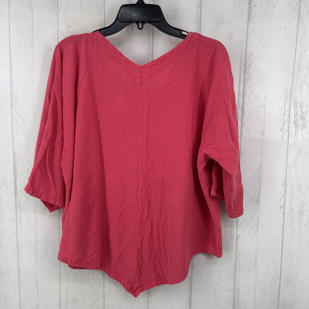 L gauze asymetrical hem 3/4 slv top