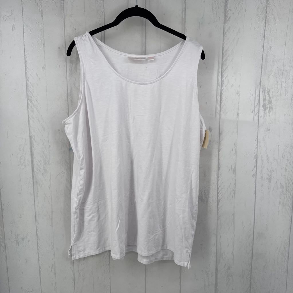 1X round neck flowy tank