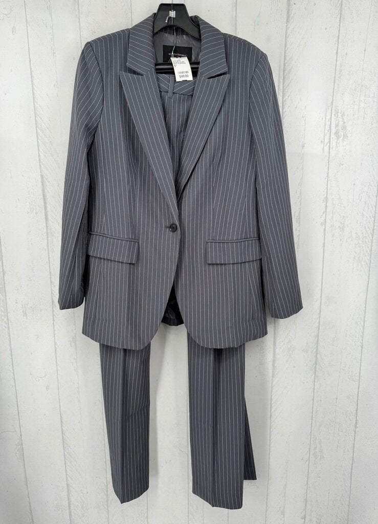 R170 10 pinstripe pantsuit