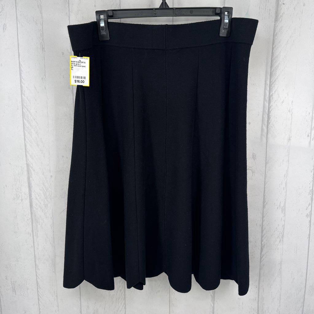 XL knit scalloped trim skirt