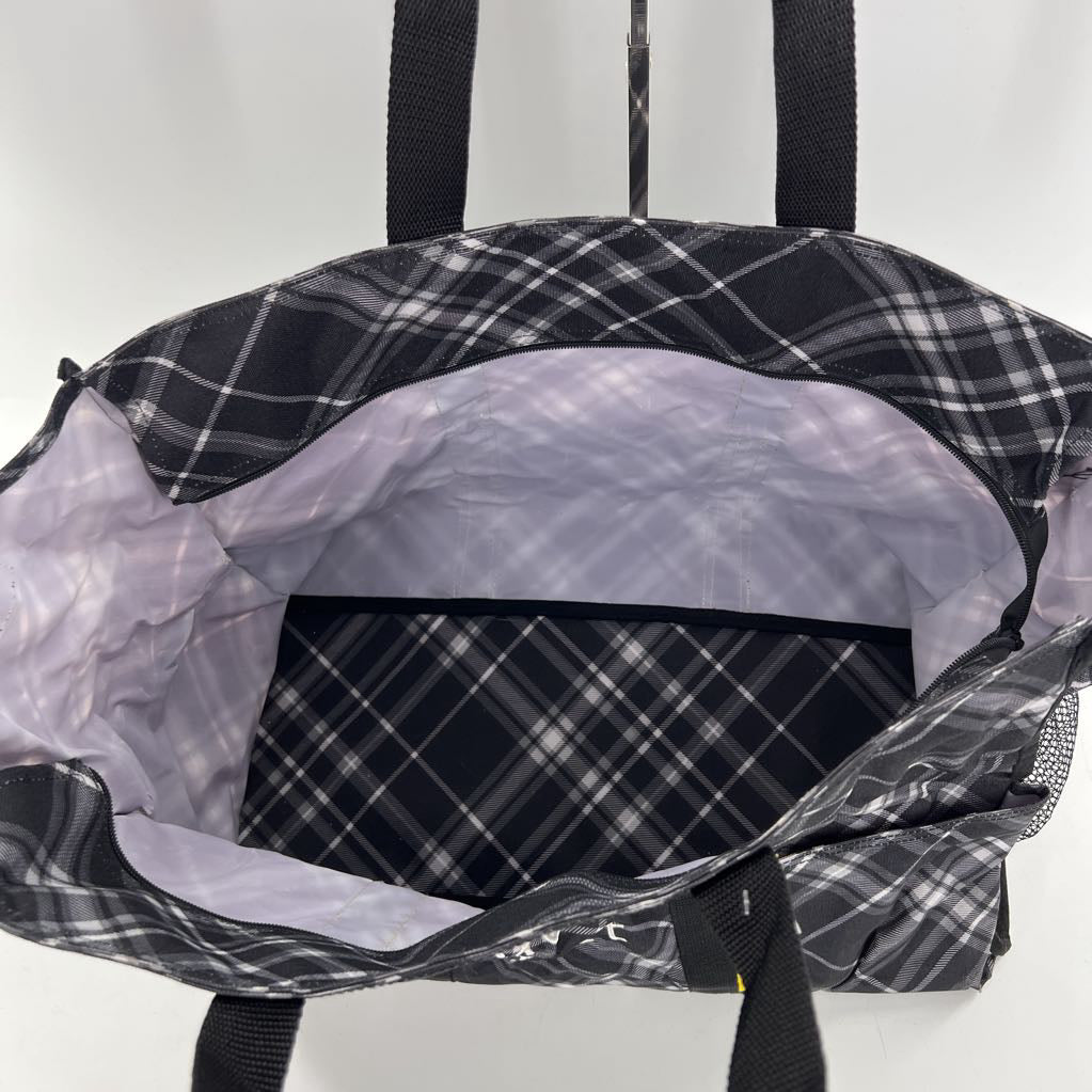 thirty-one nylon plaid utility tote