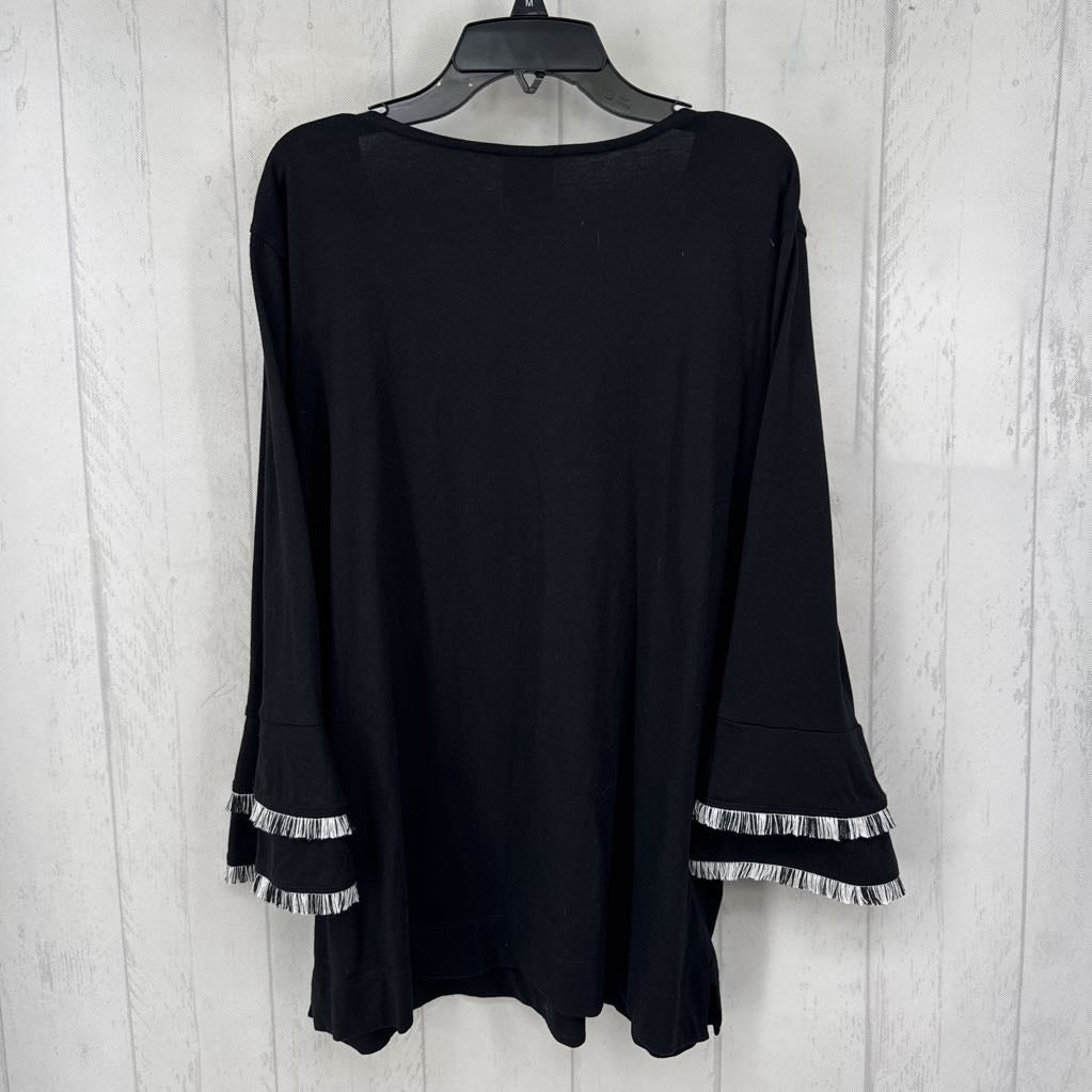 L v-neck flare slv top