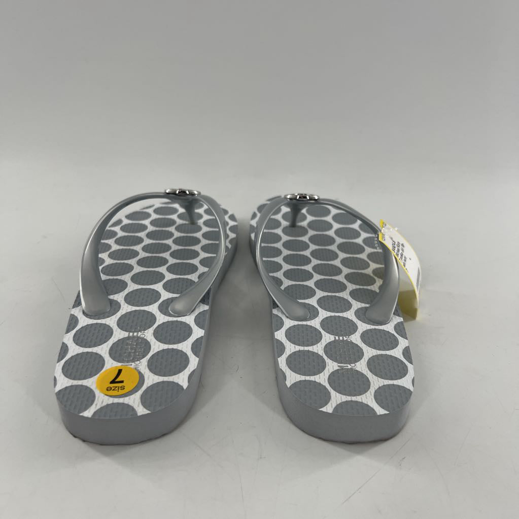 7 polka dot flip-flops