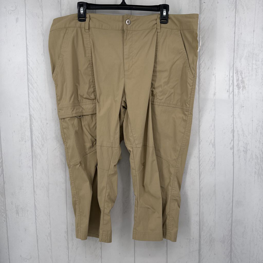18w utility capris