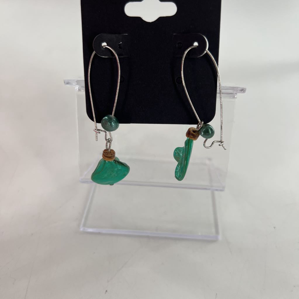 green stone dangle earrings