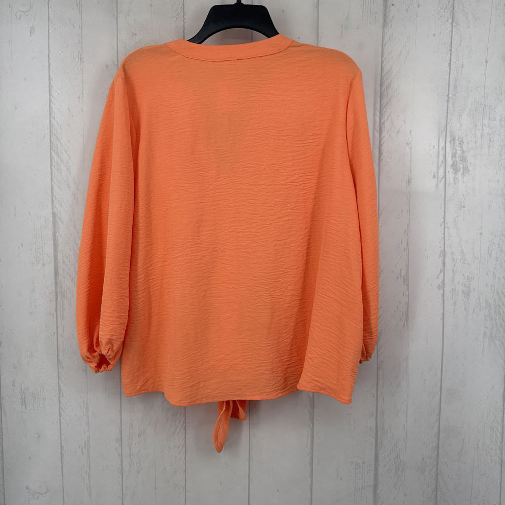 L v-neck button down 3/4 slv top
