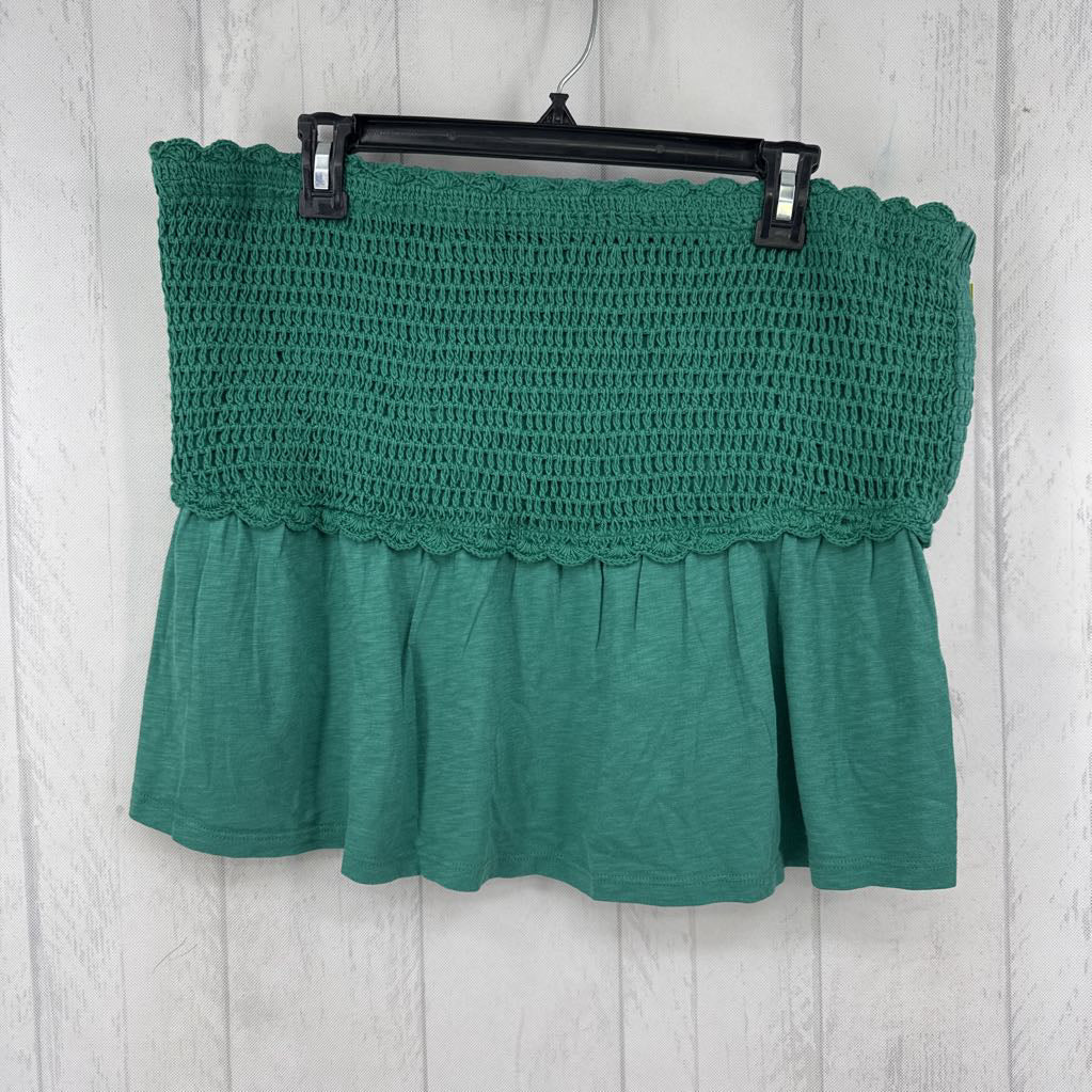 R40 smocked peplum tank
