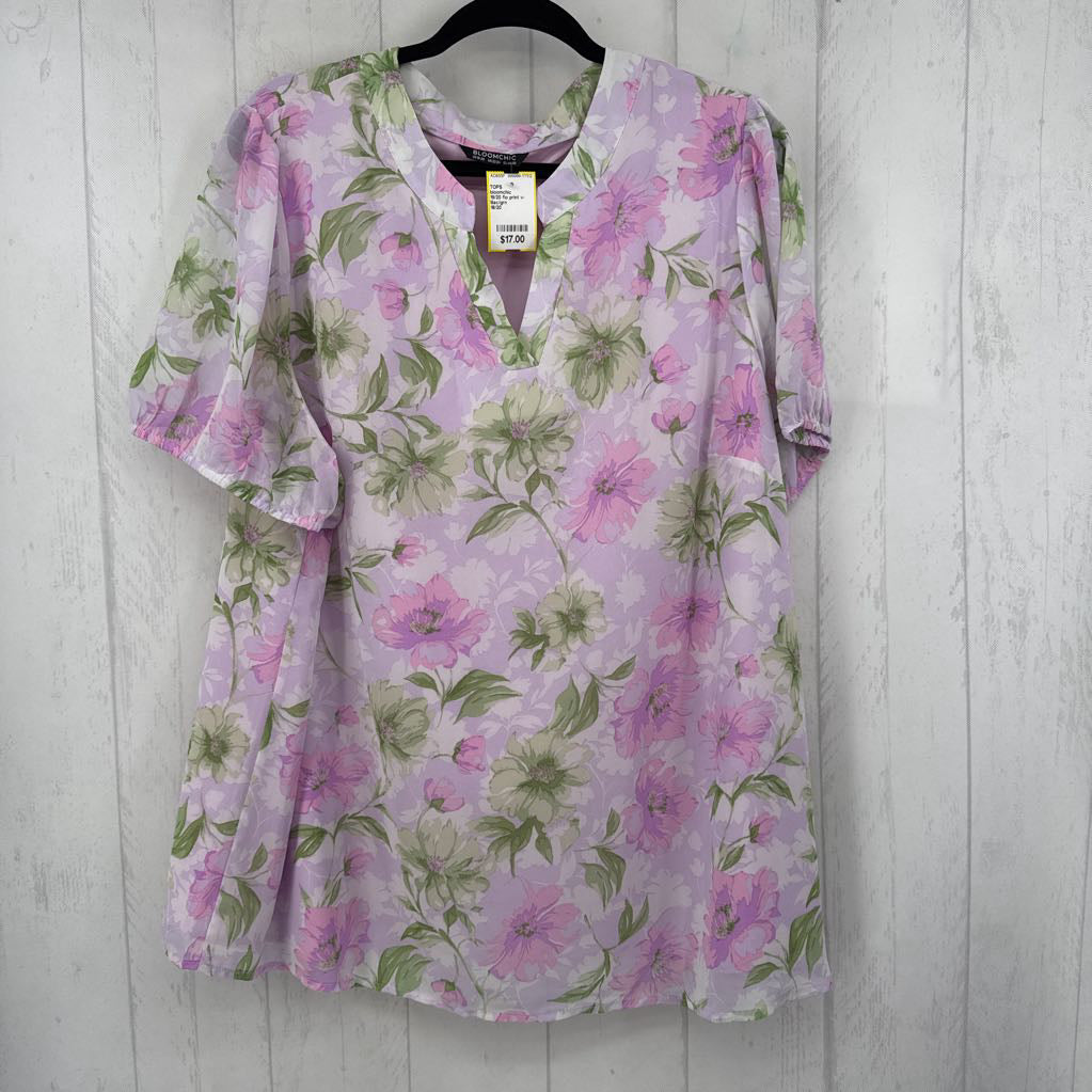 18/20 flo print v-neck s/s top