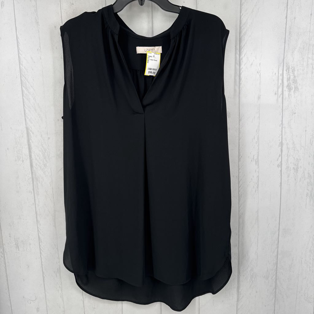 XL v-neck flowy tank
