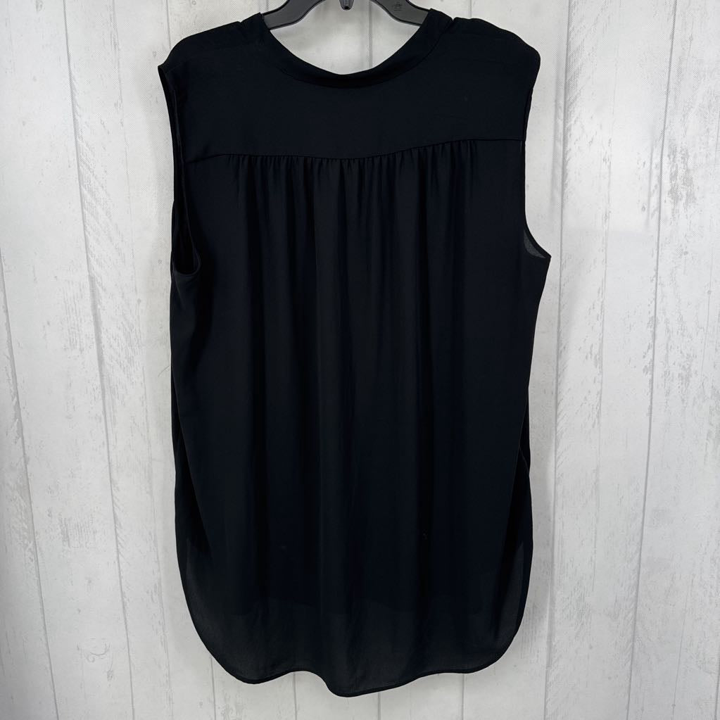 XL v-neck flowy tank