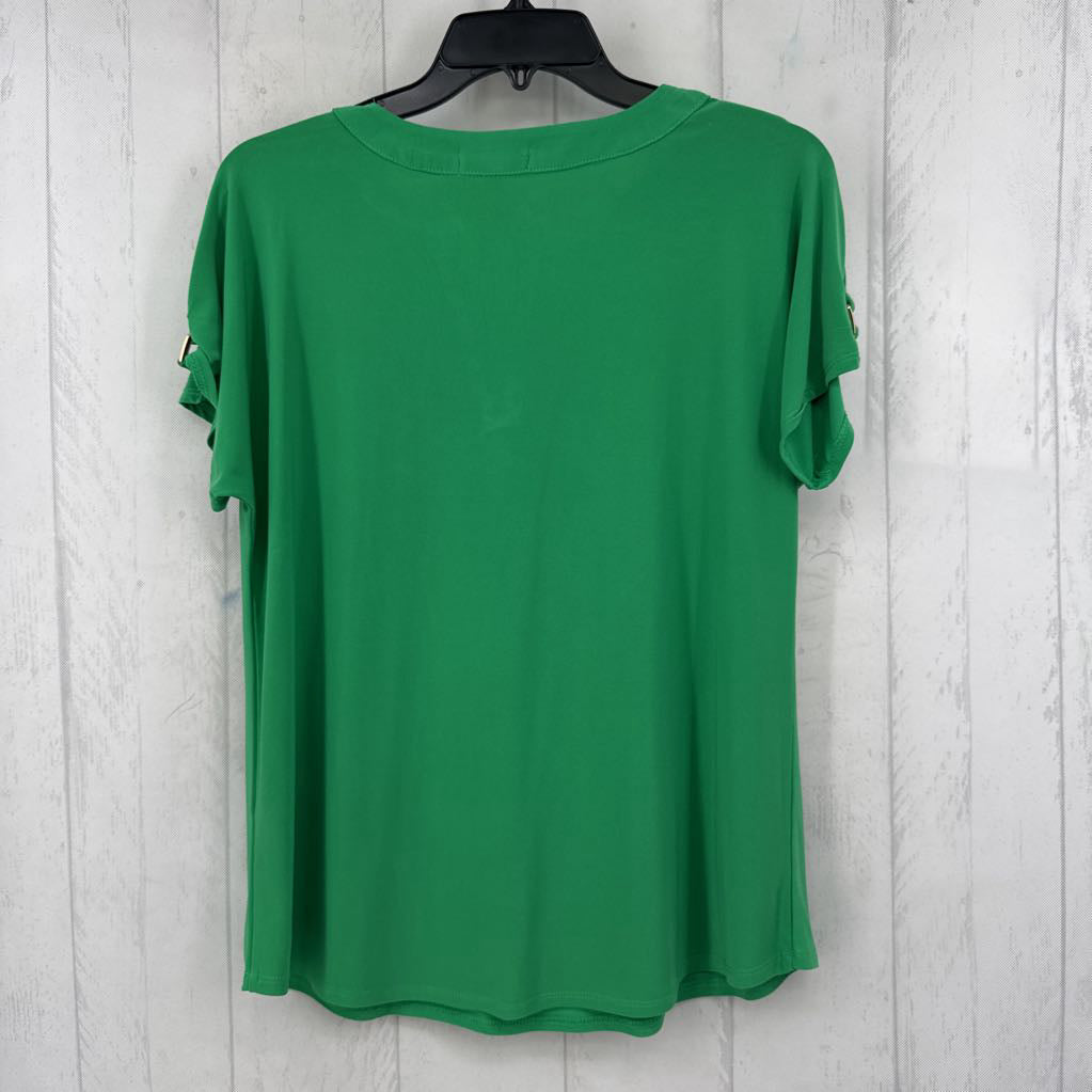 L split neck s/s top